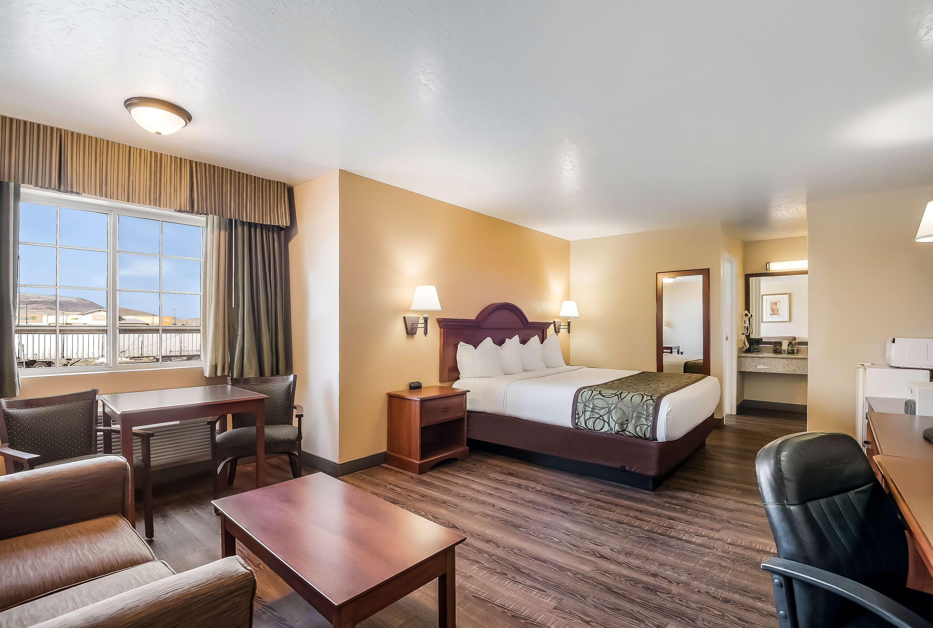 Surestay Hotel By Best Western פרנלי מראה חיצוני תמונה