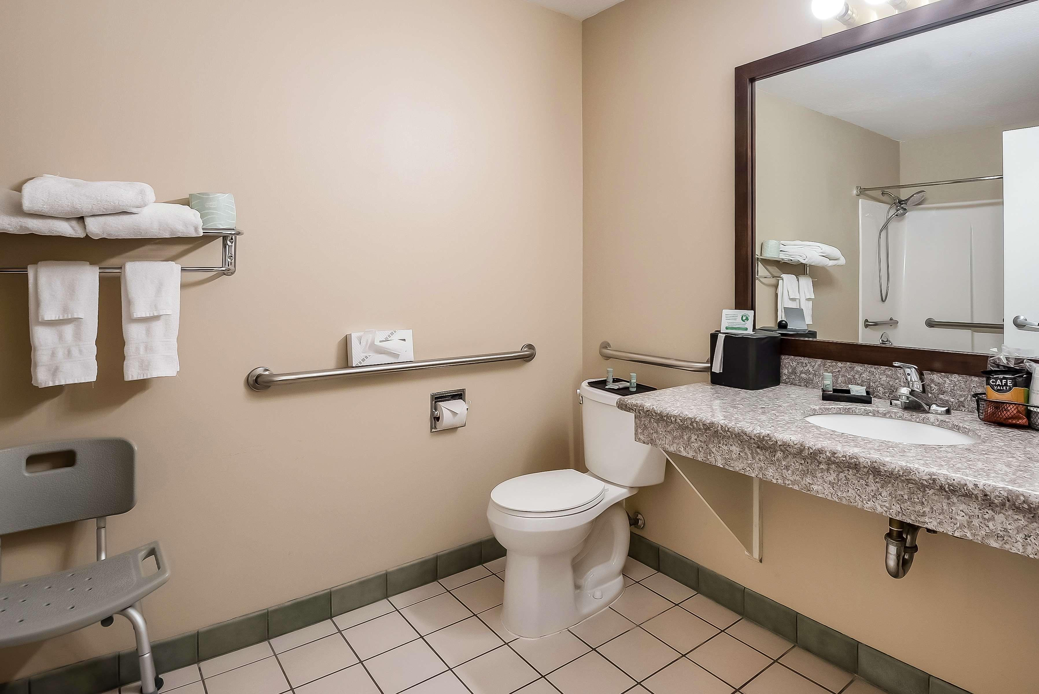 Surestay Hotel By Best Western פרנלי מראה חיצוני תמונה
