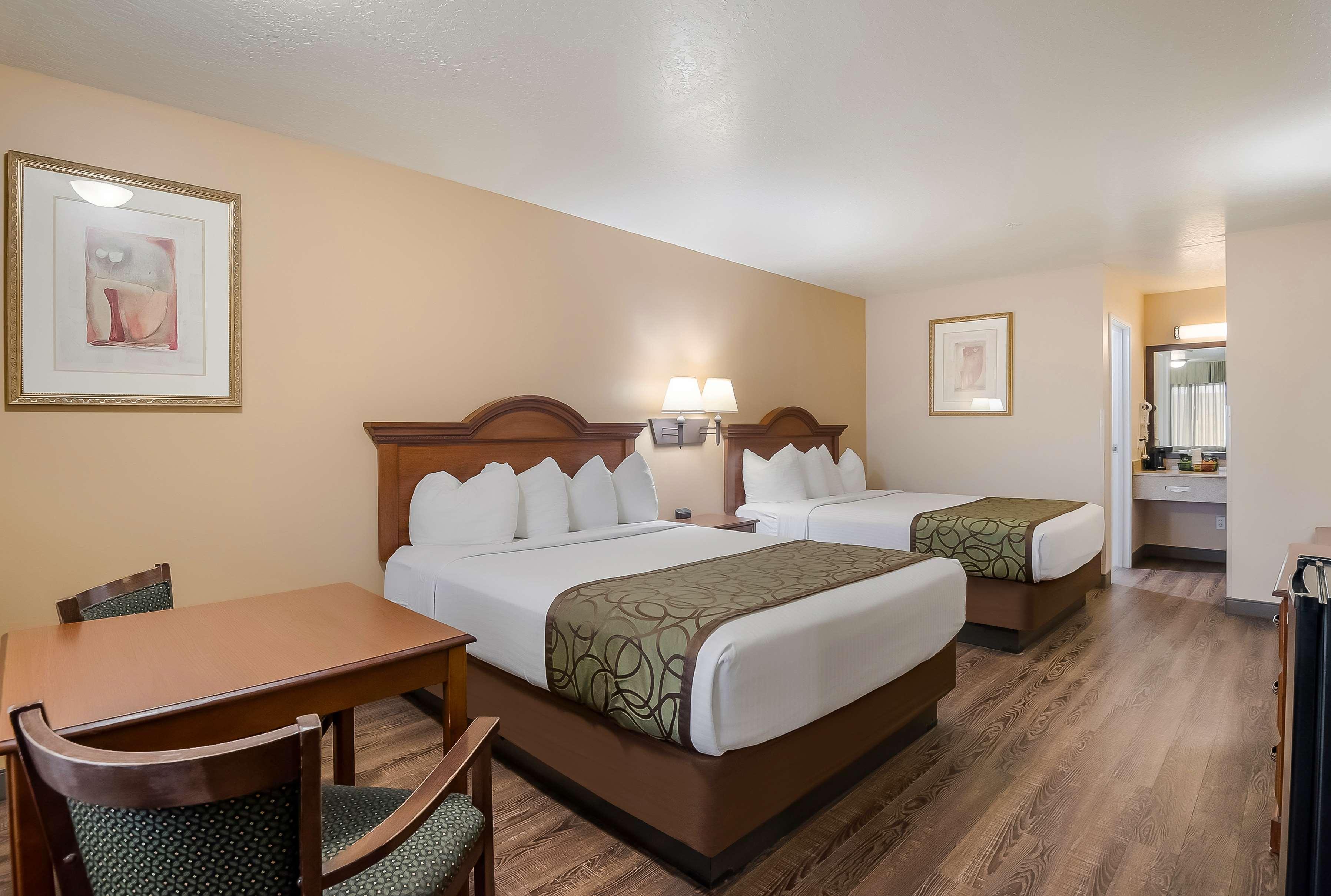 Surestay Hotel By Best Western פרנלי מראה חיצוני תמונה