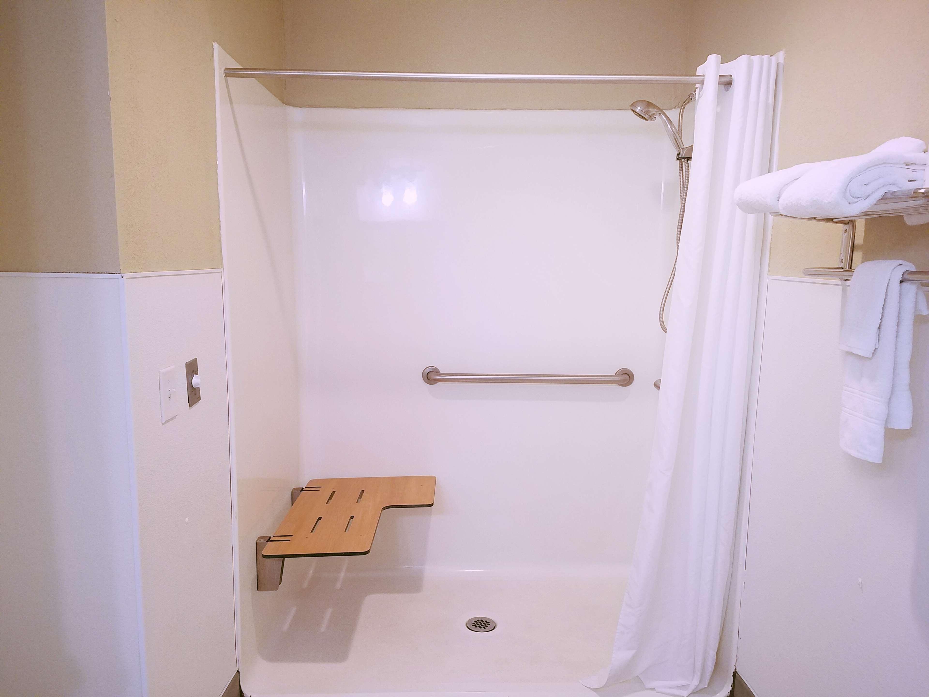 Surestay Hotel By Best Western פרנלי מראה חיצוני תמונה